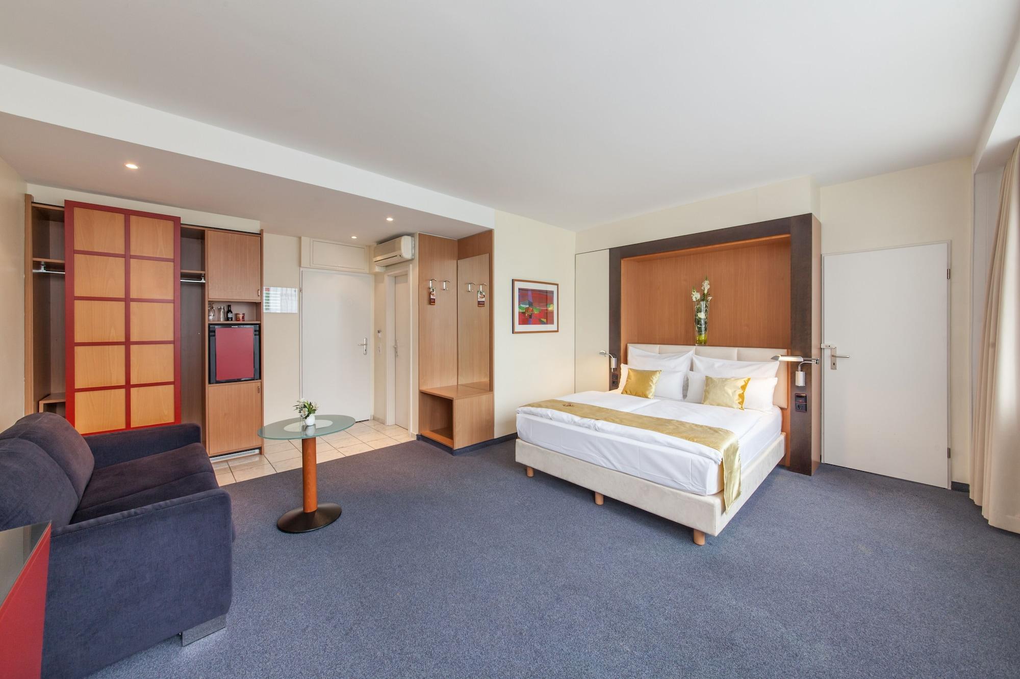 Novum Hotel Ambassador Hamburg Exterior photo