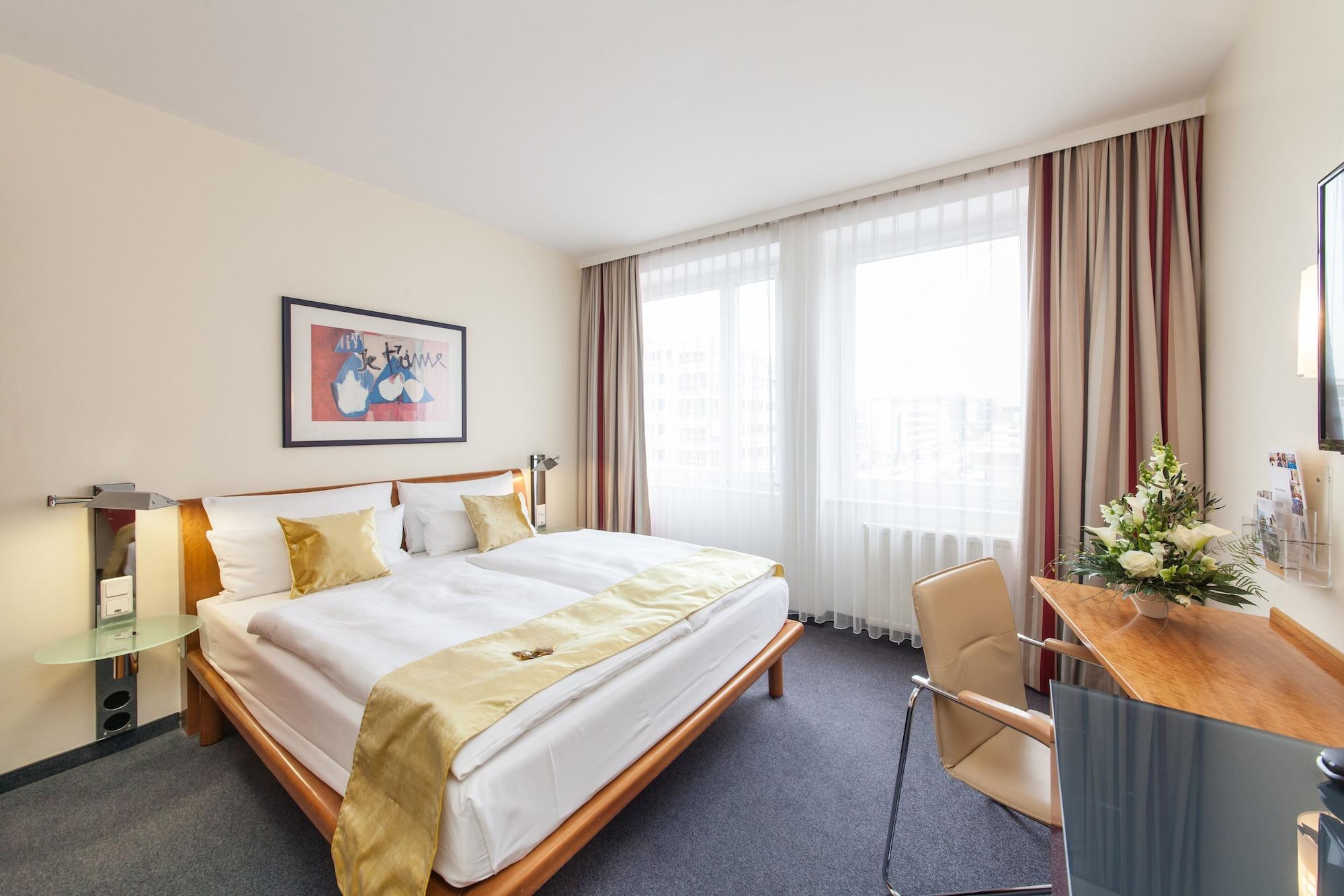 Novum Hotel Ambassador Hamburg Exterior photo