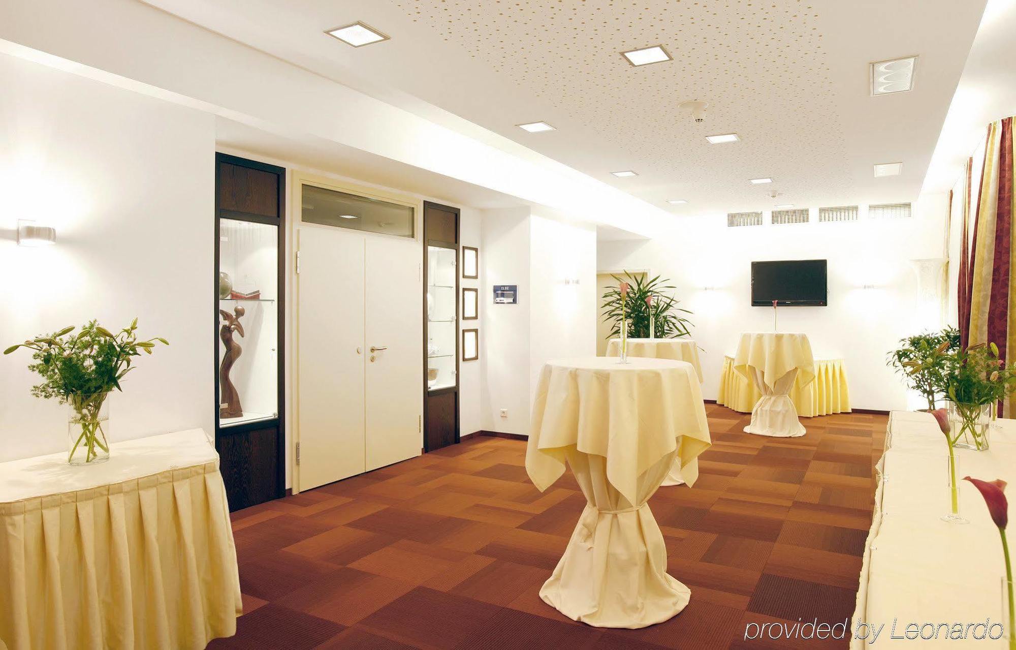Novum Hotel Ambassador Hamburg Exterior photo
