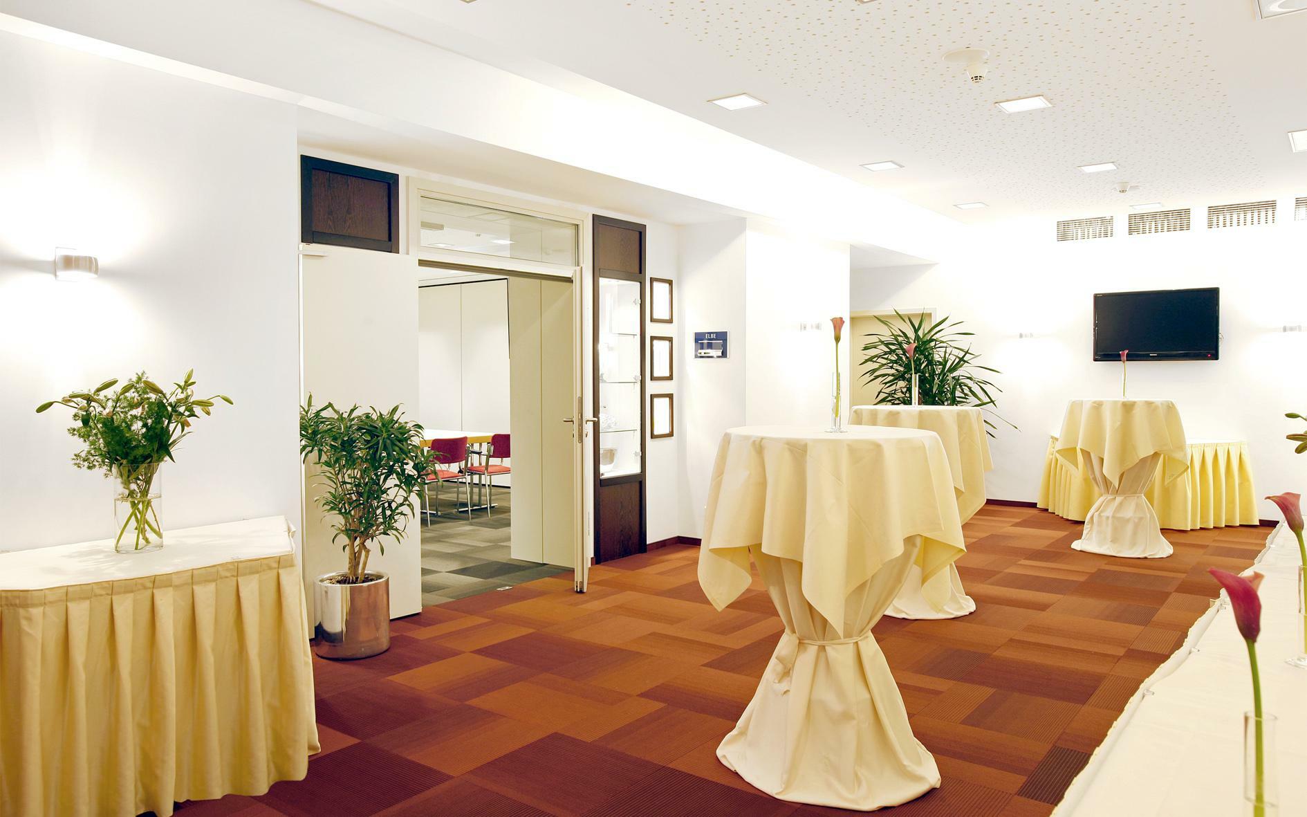 Novum Hotel Ambassador Hamburg Exterior photo